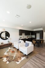 14827 Victory in Van Nuys, CA - Building Photo - Building Photo