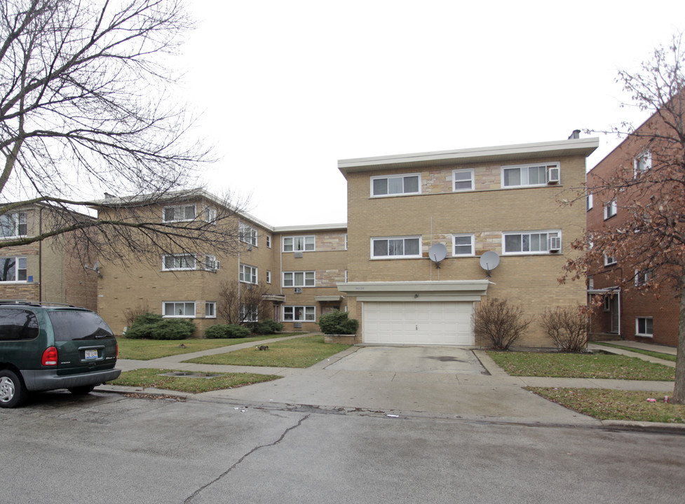 4642-4646 W Washington St in Skokie, IL - Building Photo