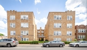 5427 W Montrose Ave in Chicago, IL - Foto de edificio
