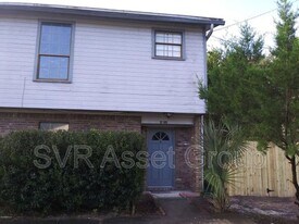 6024 Duclay Rd in Jacksonville, FL - Building Photo