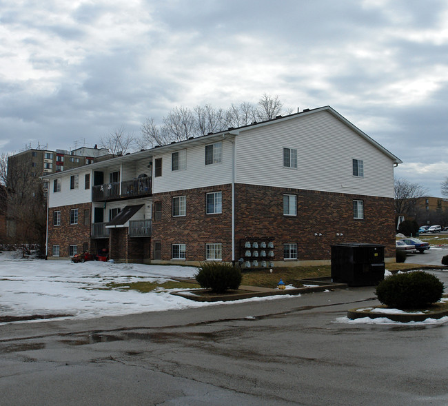 370 W Market St in Xenia, OH - Building Photo - Building Photo