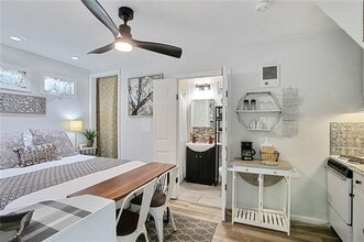 8710 Oak St in New Orleans, LA - Building Photo - Building Photo