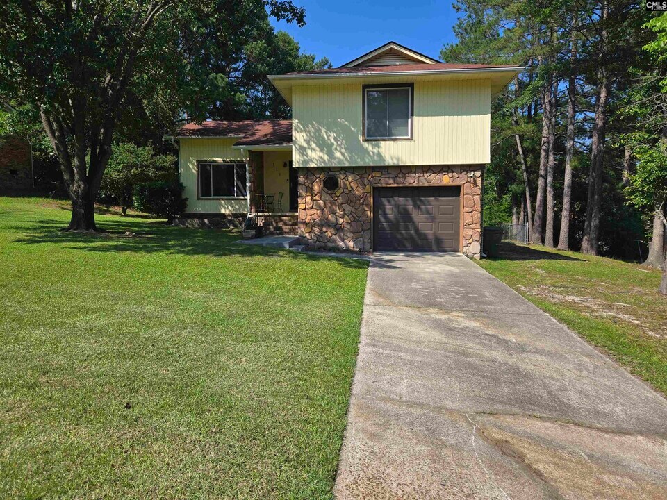 116 Folkstone Rd in Columbia, SC - Building Photo
