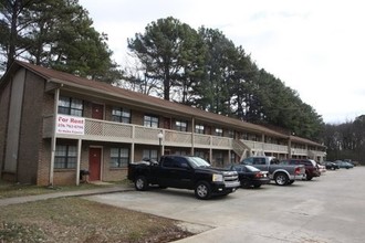 Woodland Park Apartments in Huntsville, AL - Foto de edificio - Building Photo