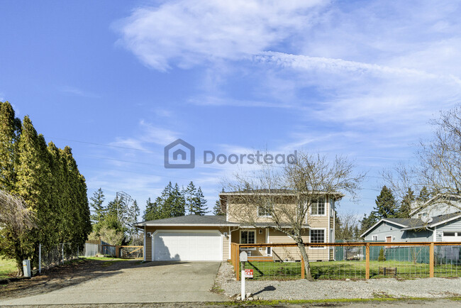 20610 16th Avenue Ct E in Spanaway, WA - Building Photo - Building Photo