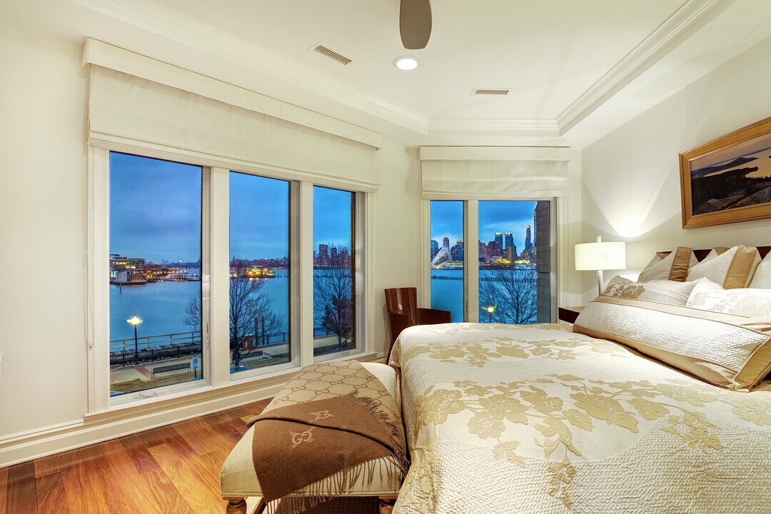 3 Henley Pl in Weehawken, NJ - Building Photo