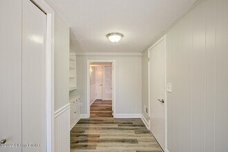 1500 Dellwood Dr in Louisville, KY - Building Photo - Building Photo