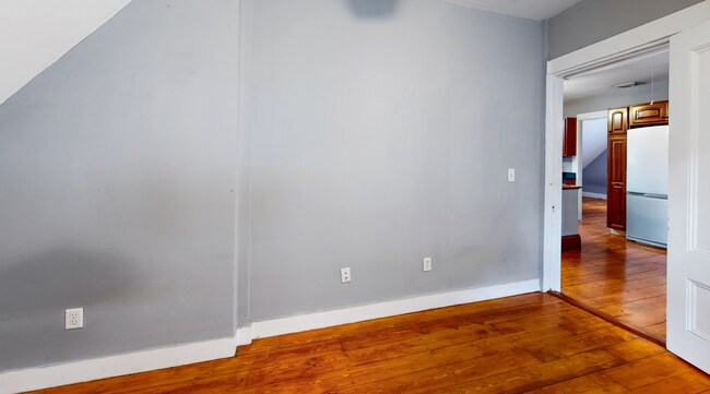 137 Calumet St, Unit 2