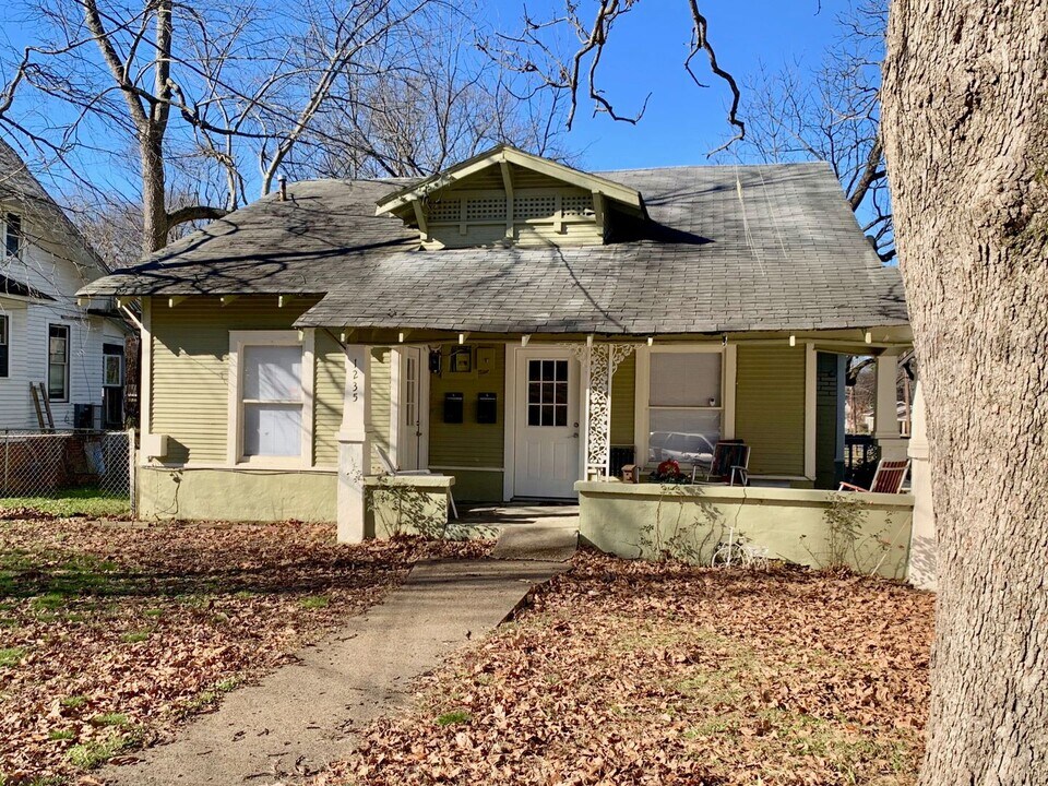 1235 Flint St in Jonesboro, AR - Building Photo