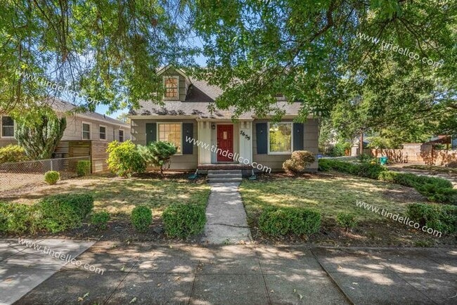 property at 7635 N Fowler Ave