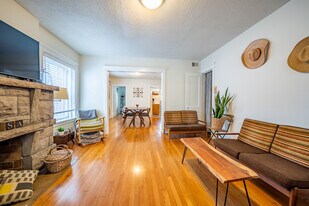 4152 McGee St, Unit 2N in Kansas City, MO - Building Photo