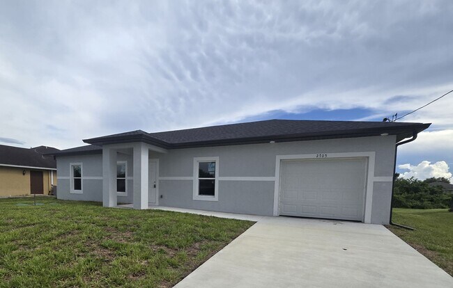 2705 23rd St SW in Lehigh Acres, FL - Building Photo - Building Photo