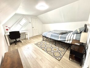 10 Ashland St, Unit 1 in Somerville, MA - Building Photo - Building Photo