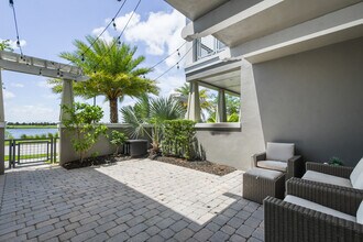 13787 Benavente Ave in Orlando, FL - Foto de edificio - Building Photo
