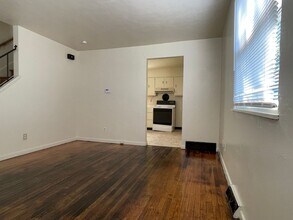 4105 Sullivant Ave in Columbus, OH - Building Photo - Building Photo