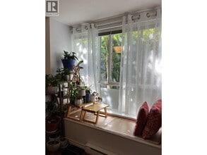 7128 Stride Ave in Burnaby, BC - Building Photo - Building Photo