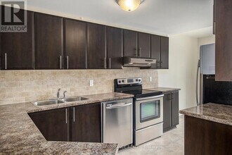772 Lakeridge Dr in Ottawa, ON - Building Photo - Building Photo