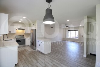 4866 E Encanto St in Mesa, AZ - Building Photo - Building Photo