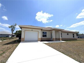 1103 Harold Ave S in Lehigh Acres, FL - Building Photo - Building Photo