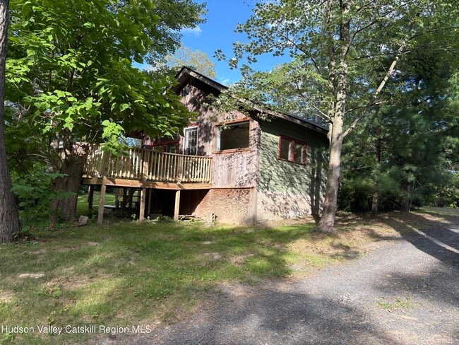 property at 15 Jackson Hill Rd