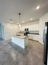 15004 Palamos Cir in Ft. Myers, FL - Building Photo - Building Photo
