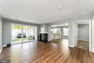 124 Kendrick Pl in Gaithersburg, MD - Building Photo - Building Photo