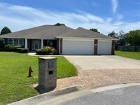 2302 Meadows View Ct in Navarre, FL - Building Photo - Building Photo