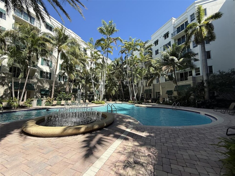 510 NW 84th Ave, Unit 638 in Plantation, FL - Building Photo