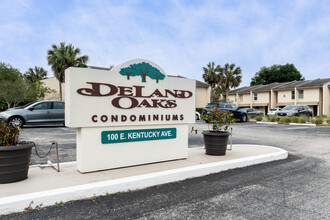 Deland Oaks Condominiums in DeLand, FL - Building Photo - Building Photo