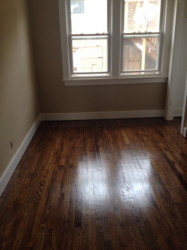 116 Oak Hill Ave, Unit 2R in Endicott, NY - Foto de edificio - Building Photo