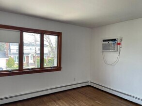 232 Catherine Ave in Franklin Square, NY - Building Photo - Building Photo