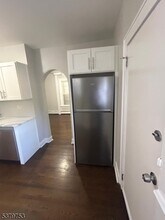 27 Llewellyn Ave in Bloomfield, NJ - Building Photo - Building Photo