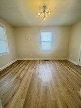 324 Bourbon St in Georgetown, KY - Building Photo - Building Photo