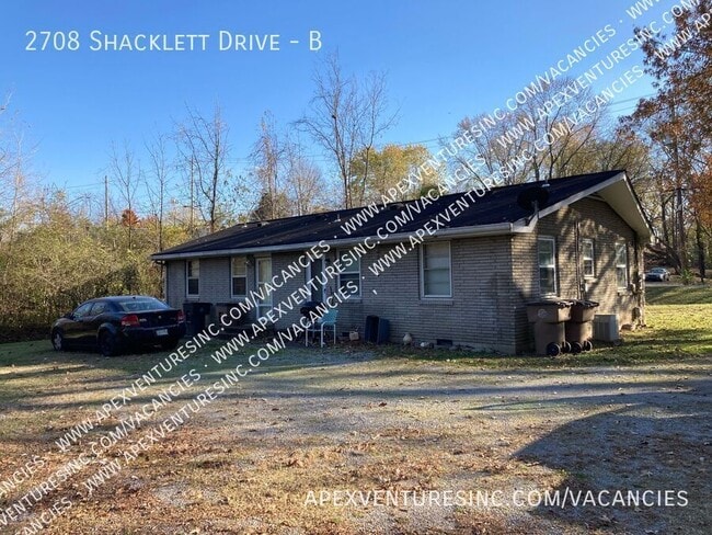 2708 Shacklett Dr in Nashville, TN - Building Photo - Building Photo