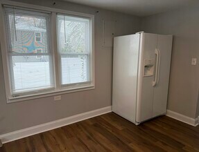 2396 S Long Lake Rd in Fenton, MI - Building Photo - Building Photo