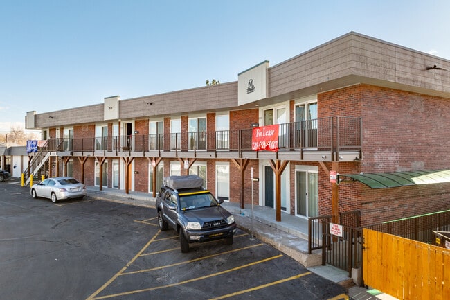Maya Apartments in Lakewood, CO - Building Photo - Building Photo