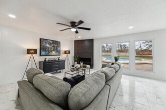 1210 Burning Tree Rd in Humble, TX - Building Photo - Building Photo