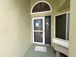 4304 Barret Ave, Unit 2-310 in Plant City, FL - Building Photo - Building Photo