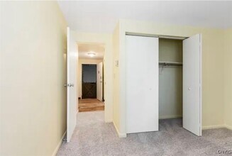 471 Idlewood Blvd in Baldwinsville, NY - Building Photo - Building Photo