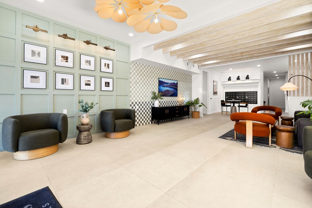 White Oak Terrace Apartments in Encino, CA - Foto de edificio