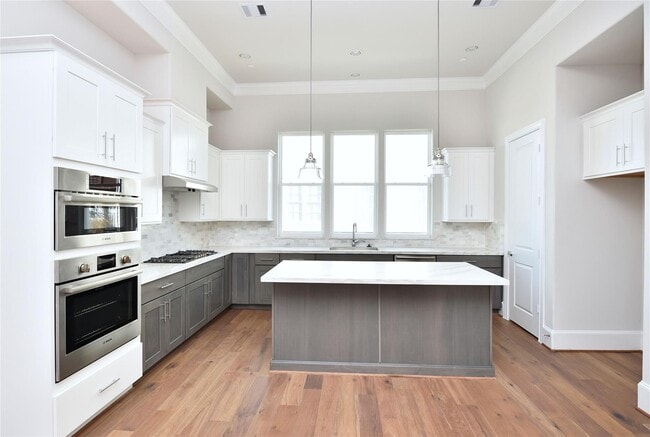 property at 706 Cage St