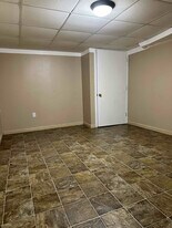 210 Chamberlain Ave in Paterson, NJ - Building Photo