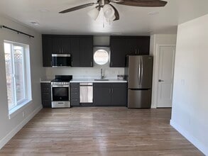 1895 S 200 E, Unit D in Salt Lake City, UT - Foto de edificio - Building Photo