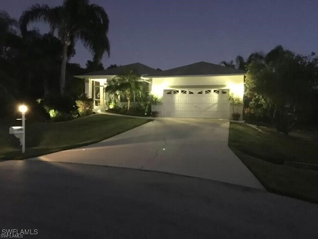 17031 Coral Cay Ln in Ft. Myers, FL - Foto de edificio - Building Photo