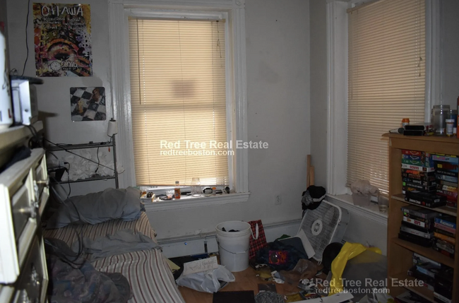 129 Cedar St, Unit #2 in Boston, MA - Building Photo - Building Photo