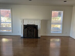 3210 Oakdale St in Houston, TX - Building Photo - Building Photo