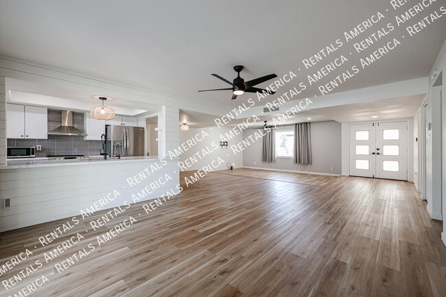 property at 1430 E Bell De Mar Dr