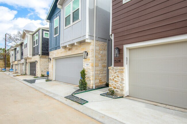 1524 Beach Oak Dr in Houston, TX - Building Photo - Building Photo