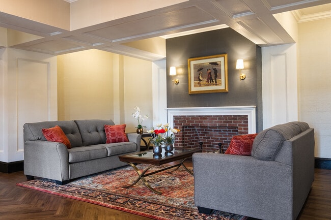 532 Belmont St, Unit #21 in Watertown, MA - Foto de edificio - Building Photo