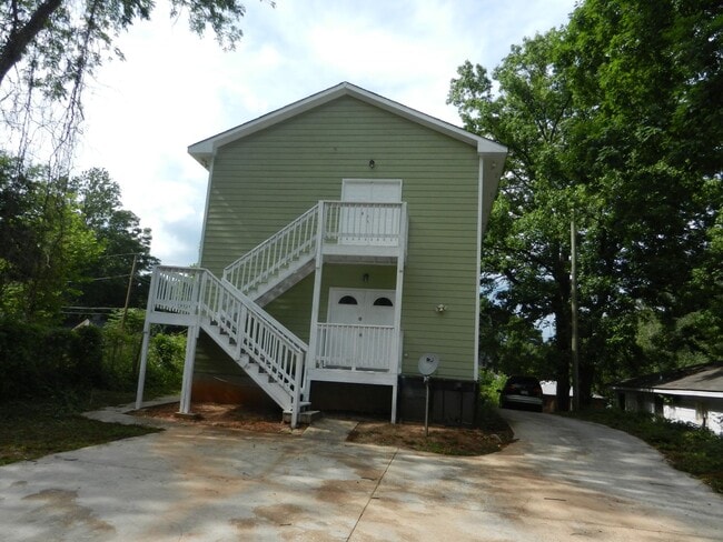 564 Hope St SW in Atlanta, GA - Building Photo - Building Photo